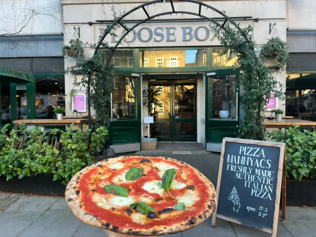Pizza Mannyacs at The Loose Box
