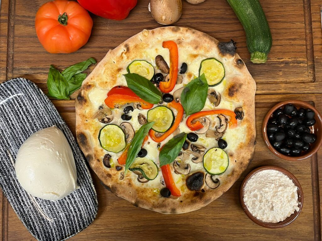 Pizza with veggies and ingridients